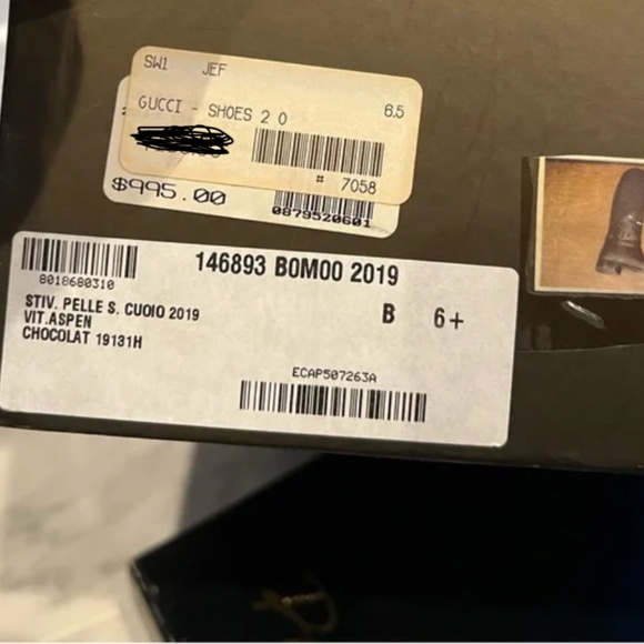 Gucci Women Riding boots with metal buckle - Picture 5 of 5